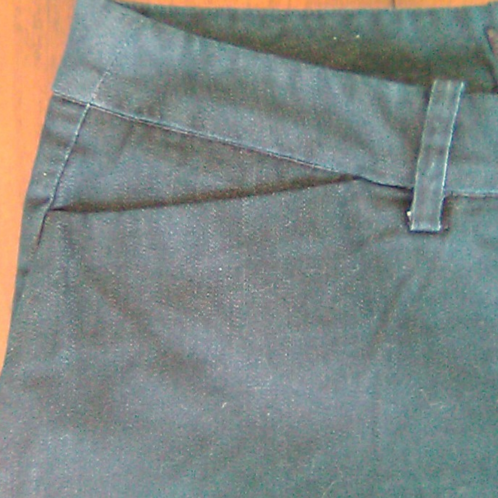 MOSSIMO Shorts - Picture 3 of 6